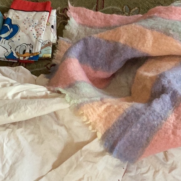 ⚜️ THROW-Abstract HEARTS REVERSIBLE COZY & SOFT EUC - Picture 9 of 16